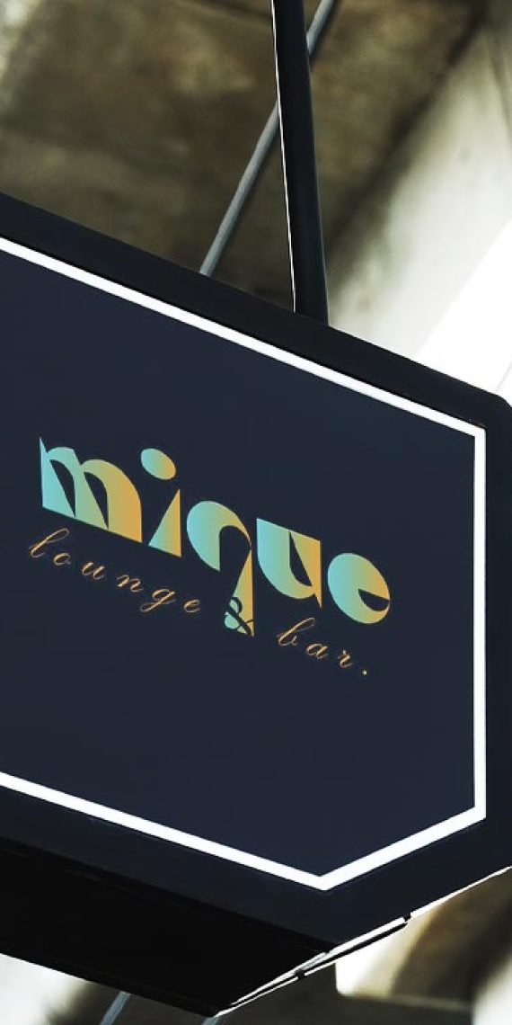De Mique Jazz Lounge & Bar logo Design