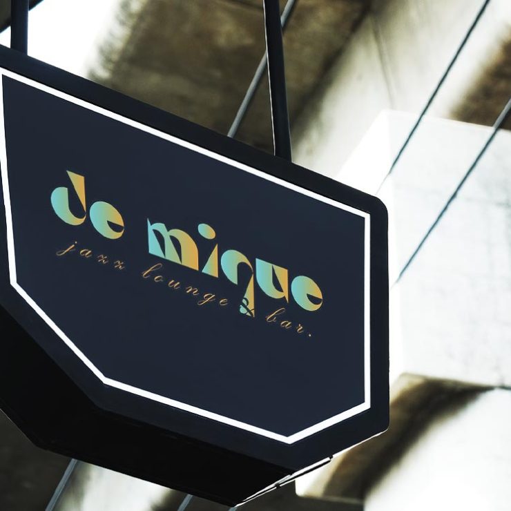 De Mique Jazz Lounge & Bar logo Design